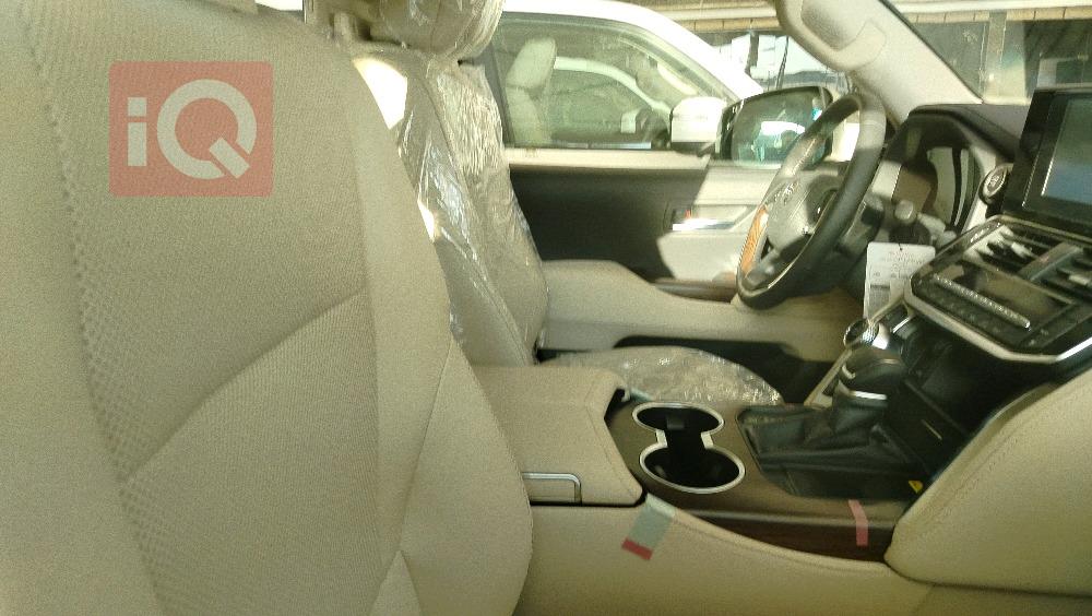 تۆیۆتا لاند کروزەر